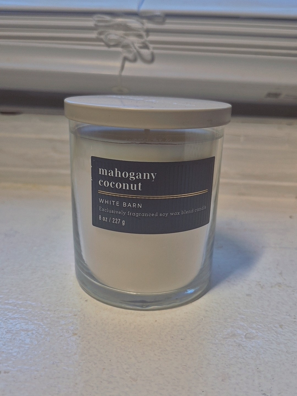 White Barn Mahogany Coconut Scented Candle - White